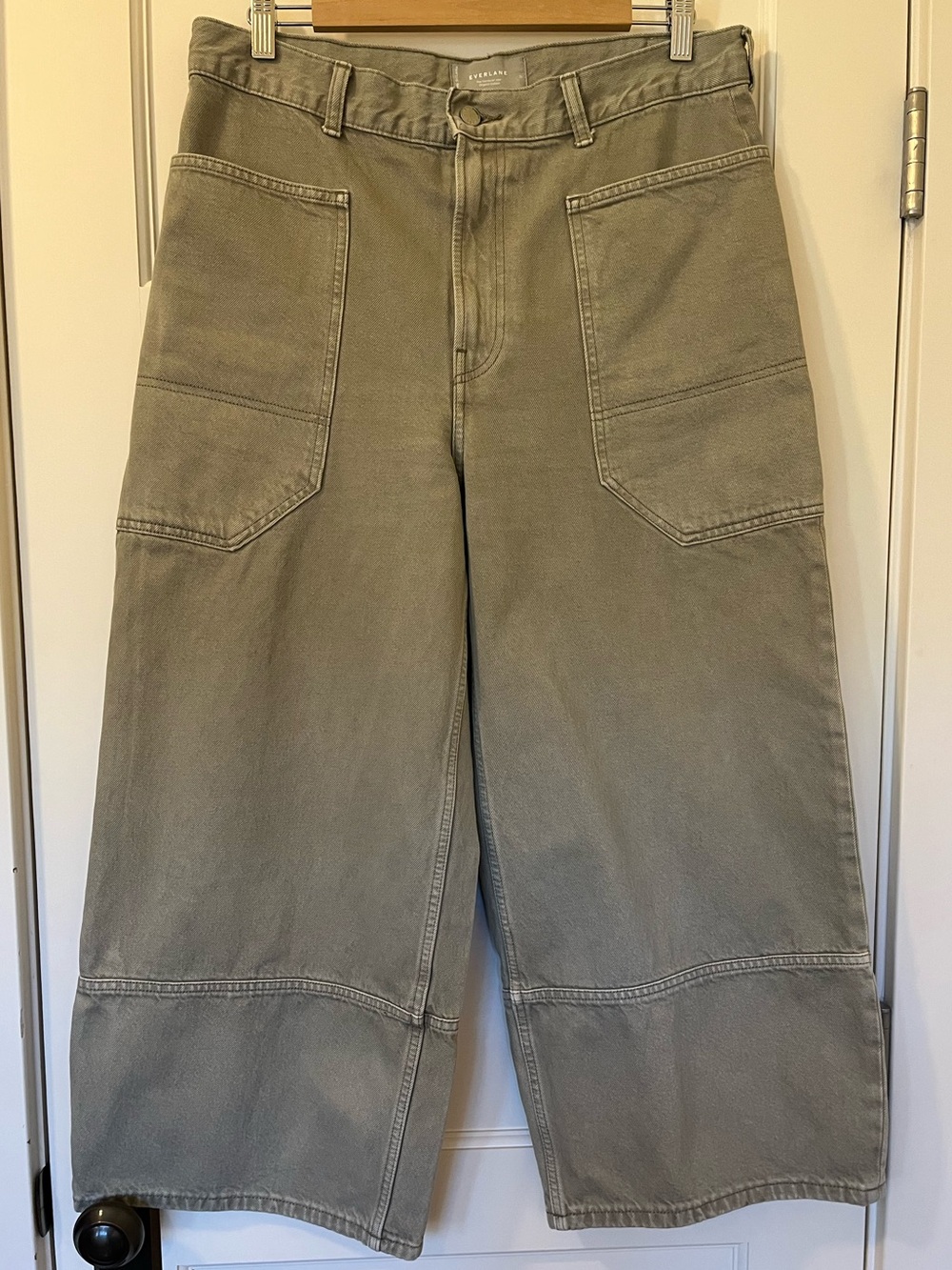 Everlane • The Way-High Gardener Cropped Jean • Moss Utility Wide Leg • Size 31